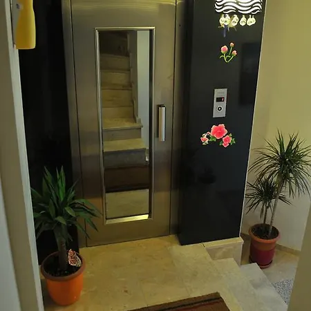 Apart Otel Royal 1